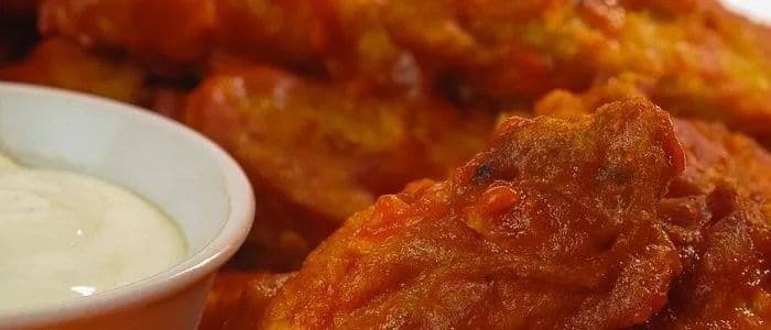Buffalo wings with a side of dressing